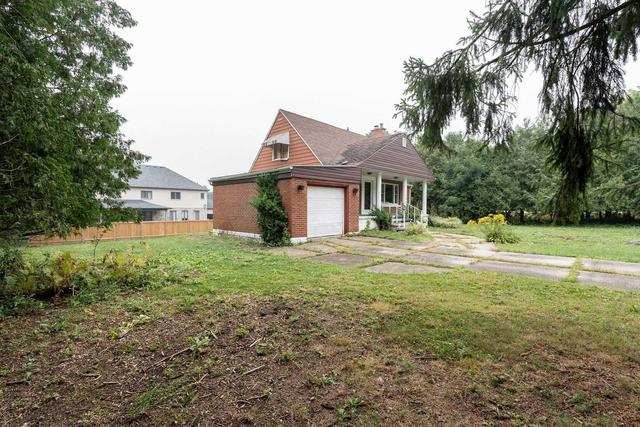 807 Alexander Rd, House detached with 2 bedrooms, 2 bathrooms and 4 parking in Hamilton ON | Image 13