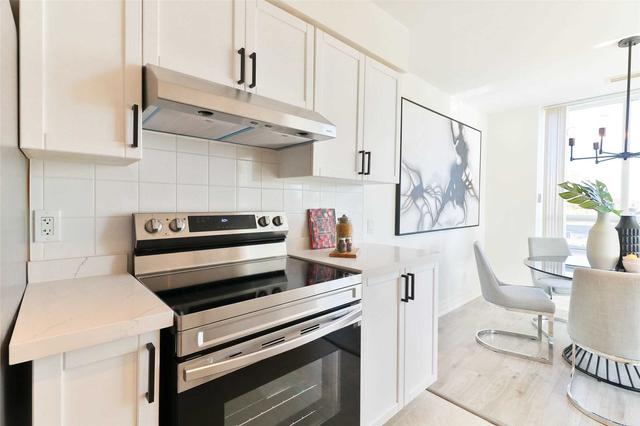 517 - 1863 Queen St E, Condo with 2 bedrooms, 2 bathrooms and 1 parking in Toronto ON | Image 3