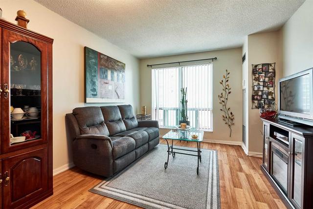 1013 - 1 Lee Centre Dr, Condo with 1 bedrooms, 1 bathrooms and 1 parking in Toronto ON | Image 5
