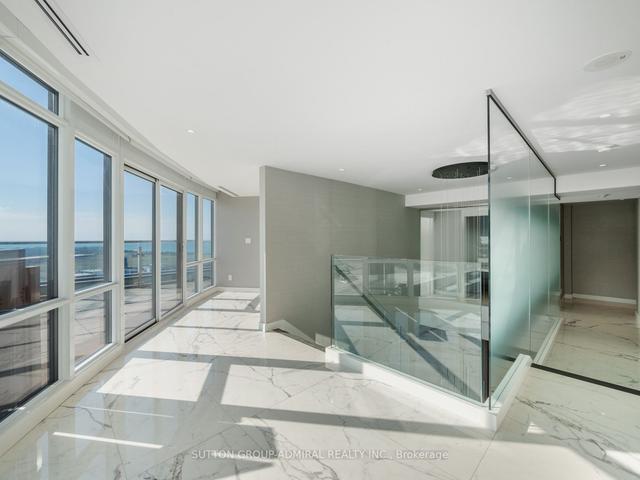 3306 - 21 Iceboat Terr, Condo with 3 bedrooms, 4 bathrooms and 3 parking in Toronto ON | Image 9