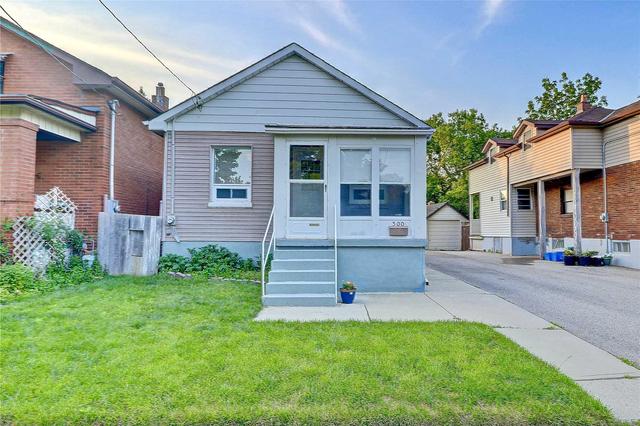 300 St Eloi Ave, House detached with 2 bedrooms, 2 bathrooms and 5 parking in Oshawa ON | Image 2