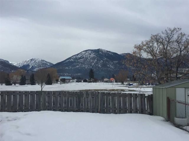 1640 Sinclair Ave, House detached with 3 bedrooms, 3 bathrooms and 6 parking in East Kootenay F BC | Image 10
