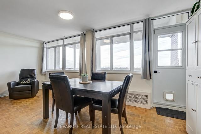 1409 - 3311 Kingston Rd, Condo with 2 bedrooms, 1 bathrooms and 1 parking in Toronto ON | Image 4