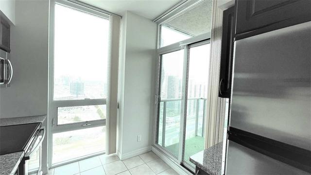 3309 - 208 Enfield Pl, Condo with 2 bedrooms, 2 bathrooms and 1 parking in Mississauga ON | Image 7