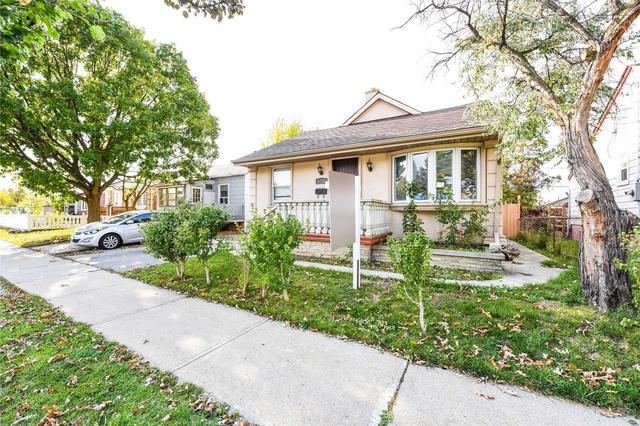 3133 Etude Dr, House detached with 3 bedrooms, 1 bathrooms and 4 parking in Mississauga ON | Image 12