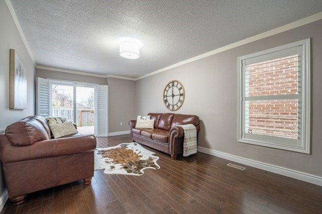 3995 Renfrew Cres, House detached with 4 bedrooms, 4 bathrooms and 6 parking in Mississauga ON | Image 10