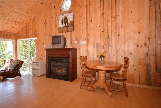 104 Shadow Lake Road 28 Rd, House detached with 2 bedrooms, 1 bathrooms and 3 parking in Kawartha Lakes ON | Image 6