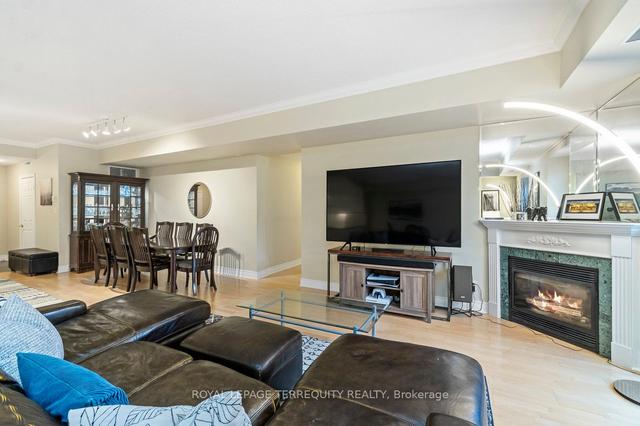 104 - 30 Anglesey Blvd, Condo with 2 bedrooms, 2 bathrooms and 2 parking in Toronto ON | Image 6