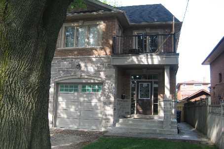 20 Lunness Rd, House semidetached with 2 bedrooms, 1 bathrooms and 1 parking in Toronto ON | Image 1