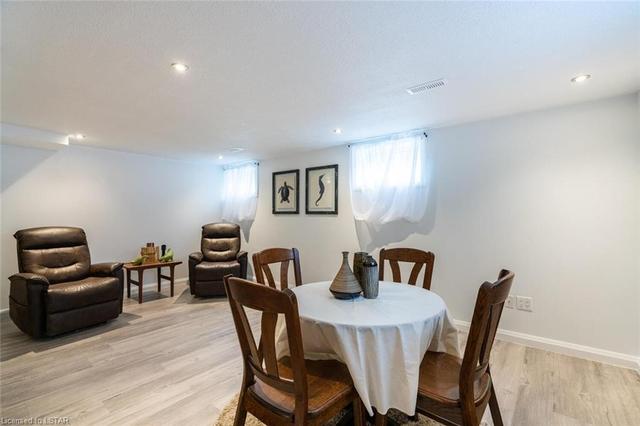 2642 Dundas Street, House detached with 3 bedrooms, 2 bathrooms and 17 parking in London ON | Image 37