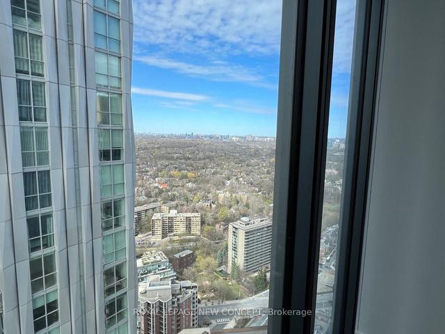 3908 - 8 Cumberland St, Condo with 1 bedrooms, 1 bathrooms and 0 parking in Toronto ON | Image 12