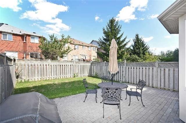 51 Marathon Ave, House semidetached with 3 bedrooms, 3 bathrooms and 4 parking in Vaughan ON | Image 11