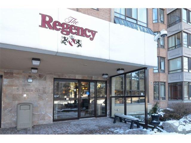 1002 - 5 Lisa St, Condo with 3 bedrooms, 2 bathrooms and 1 parking in Brampton ON | Image 1