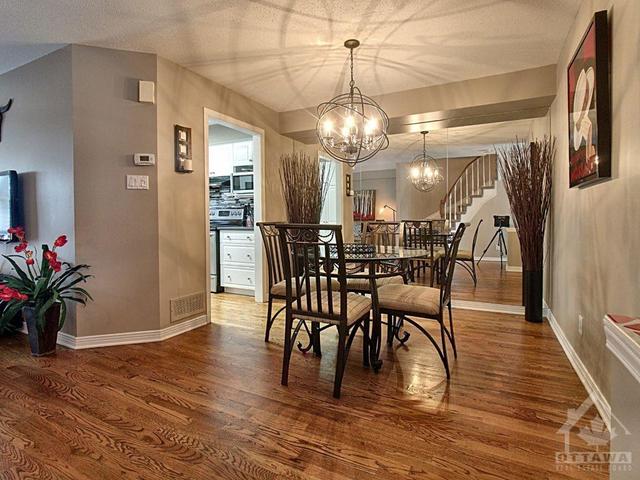 4460 Wildmint Square, Townhouse with 3 bedrooms, 2 bathrooms and 4 parking in Ottawa ON | Image 7