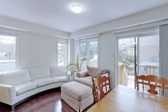 01 - 10 Vaughan St, House attached with 4 bedrooms, 4 bathrooms and 2 parking in Guelph ON | Image 37