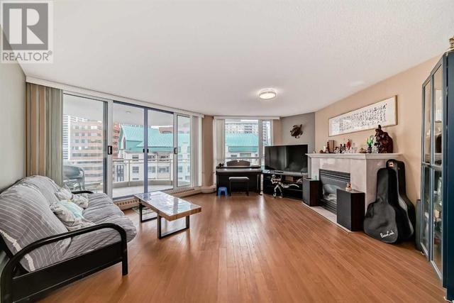 904, - 804 3 Avenue Sw, Condo with 2 bedrooms, 2 bathrooms and 2 parking in Calgary AB | Image 2