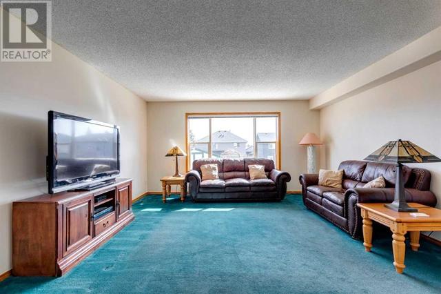24 Somerset Park Sw, House detached with 3 bedrooms, 2 bathrooms and 4 parking in Calgary AB | Image 7