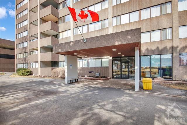 608 - 1285 Cahill Drive, Condo with 2 bedrooms, 2 bathrooms and 1 parking in Ottawa ON | Image 3