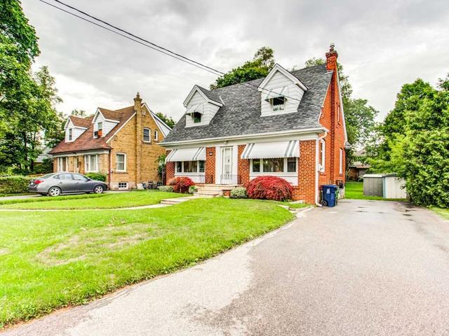 39 Lynnhaven Rd, House detached with 3 bedrooms, 2 bathrooms and 6 parking in Toronto ON | Image 21