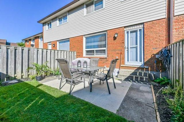24 - 90 Magnolia Dr, Townhouse with 3 bedrooms, 2 bathrooms and 1 parking in Hamilton ON | Image 16