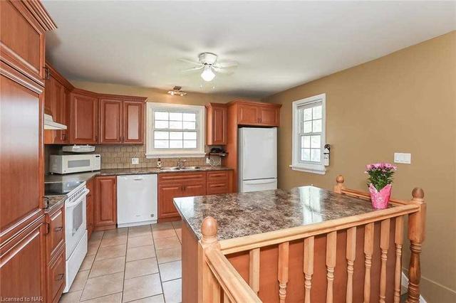 96 Royal Manor Dr, House detached with 3 bedrooms, 2 bathrooms and 8 parking in St. Catharines ON | Image 22
