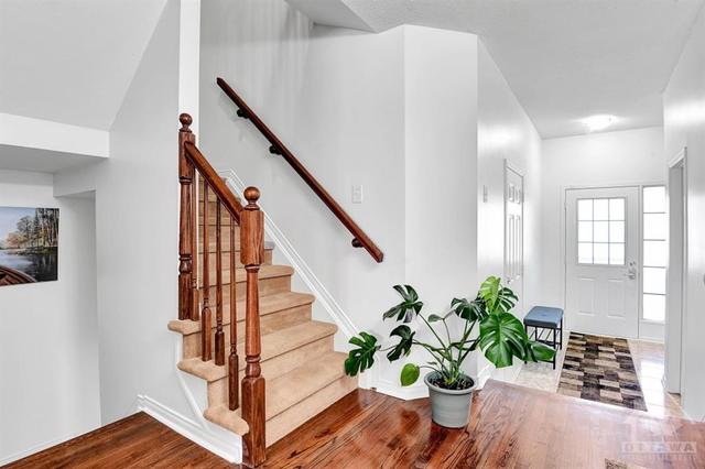 231 Opus Street, Townhouse with 3 bedrooms, 3 bathrooms and 2 parking in Ottawa ON | Image 4