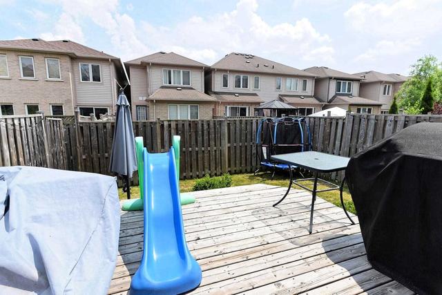 780 Johnson Hts, House attached with 3 bedrooms, 3 bathrooms and 2 parking in Milton ON | Image 27