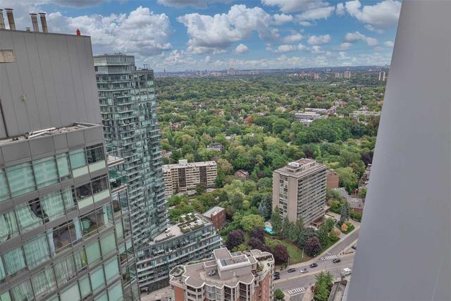 3606 - 1 Yorkville Ave, Condo with 1 bedrooms, 1 bathrooms and 0 parking in Toronto ON | Image 4