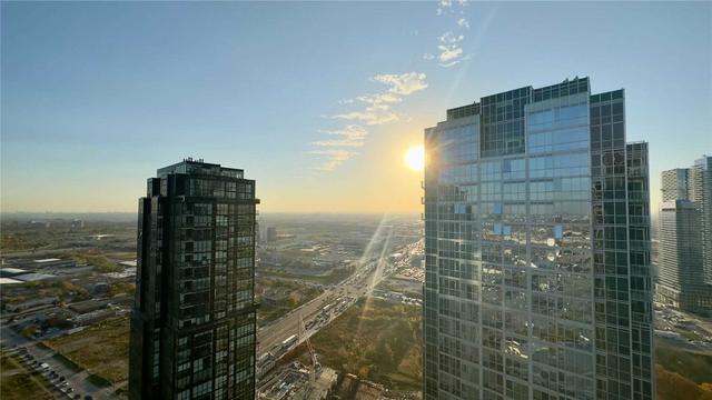 3503 - 2908 Highway 7 Rd, Condo with 2 bedrooms, 2 bathrooms and 1 parking in Vaughan ON | Image 1