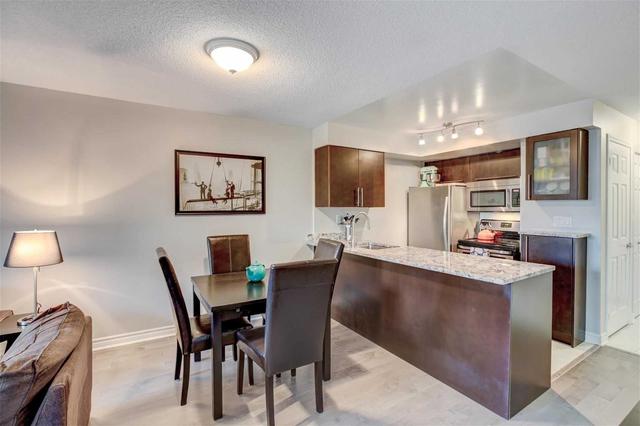 306 - 19 Barberry Pl, Condo with 1 bedrooms, 2 bathrooms and 1 parking in Toronto ON | Image 3
