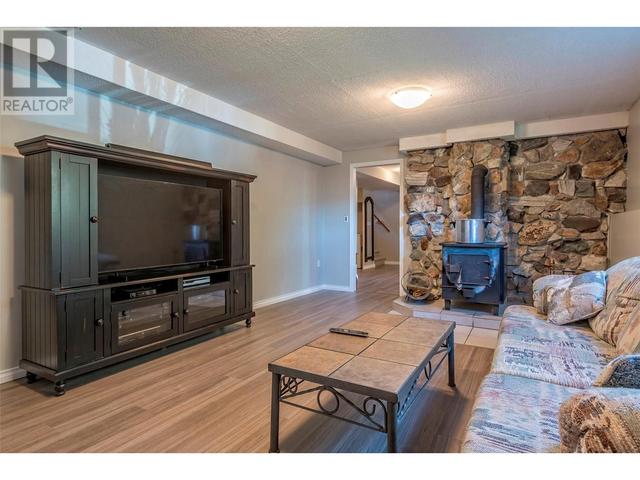 6548 Longacre Drive, House detached with 3 bedrooms, 2 bathrooms and 7 parking in Vernon BC | Image 34