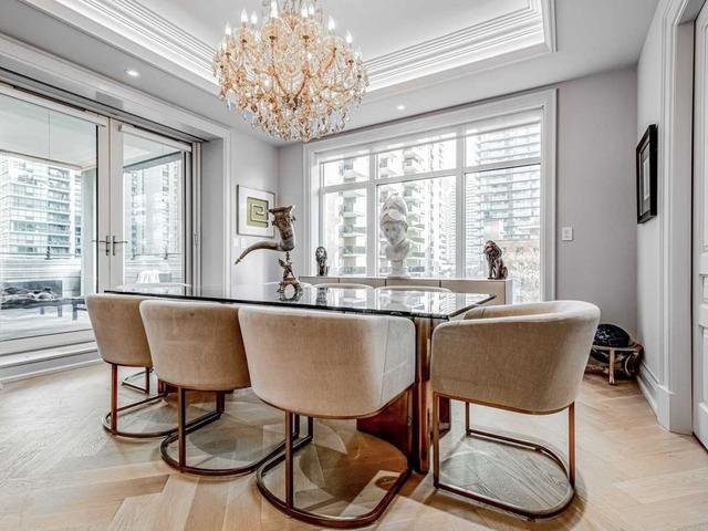 4a - 1 St Thomas St, Condo with 2 bedrooms, 3 bathrooms and 2 parking in Toronto ON | Image 2