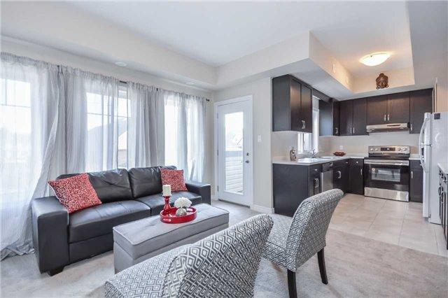 15 - 39 Kay Cres, Townhouse with 4 bedrooms, 2 bathrooms and 1 parking in Guelph ON | Image 2