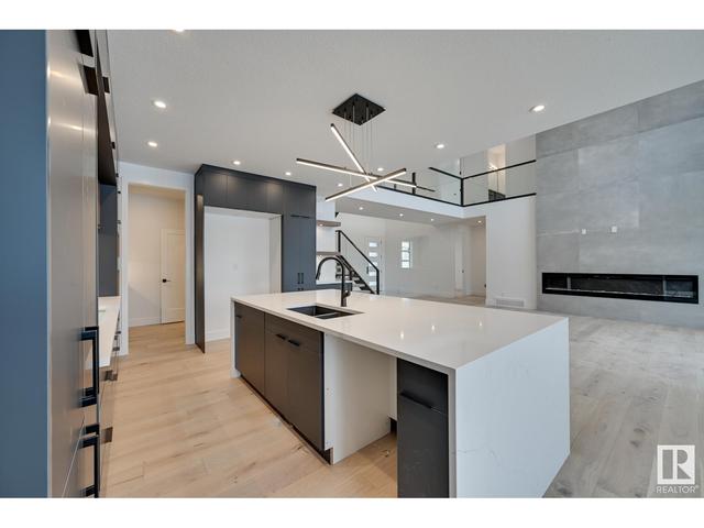 4831 Knight Cr Sw, House detached with 5 bedrooms, 4 bathrooms and null parking in Edmonton AB | Image 16