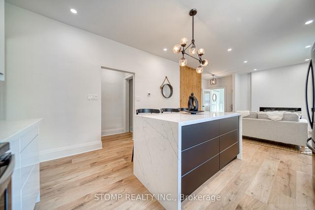 50 Regent St, House detached with 3 bedrooms, 3 bathrooms and 4 parking in Toronto ON | Image 2