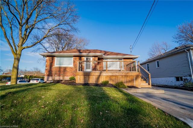 2862 Dorchester Road, House detached with 2 bedrooms, 2 bathrooms and 5 parking in Niagara Falls ON | Image 22
