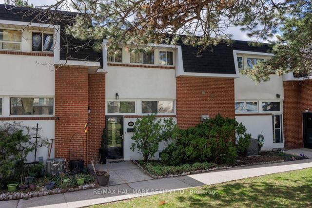 38 - 108 George Henry Blvd, Townhouse with 3 bedrooms, 2 bathrooms and 1 parking in Toronto ON | Image 1