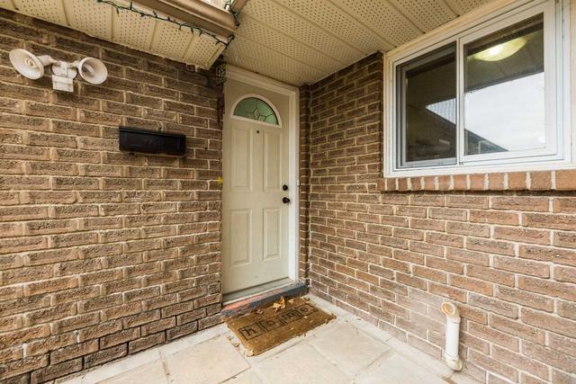 67 Royal Salisbury Way, House attached with 3 bedrooms, 2 bathrooms and 3 parking in Brampton ON | Image 23