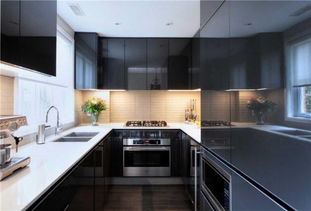 Th02 - 379 Madison Ave, Condo with 3 bedrooms, 3 bathrooms and 1 parking in Toronto ON | Image 3