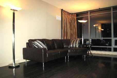 2507 - 3 Navy Wharf Crt, Condo with 2 bedrooms, 2 bathrooms and 1 parking in Toronto ON | Image 2