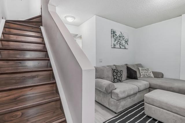 24 Erin Woods Court Se, Home with 3 bedrooms, 2 bathrooms and 1 parking in Calgary AB | Image 34