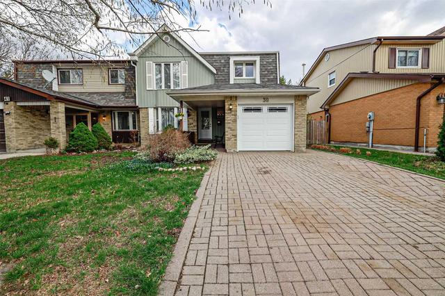 39 Lawndale Cres, House semidetached with 4 bedrooms, 3 bathrooms and 7 parking in Brampton ON | Image 23