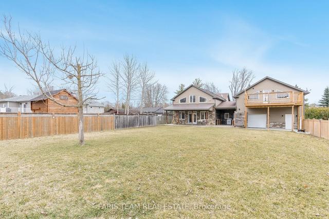 938 Corner Ave, House detached with 4 bedrooms, 3 bathrooms and 12 parking in Innisfil ON | Image 30