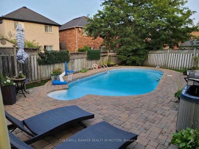 570 Enfield Rd W, House detached with 3 bedrooms, 2 bathrooms and 4 parking in Burlington ON | Image 25
