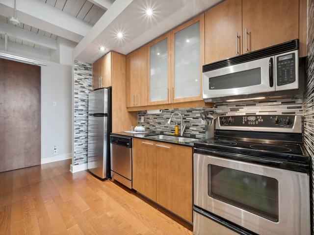 210 - 550 Hopewell Ave, Condo with 2 bedrooms, 2 bathrooms and 1 parking in Toronto ON | Image 6