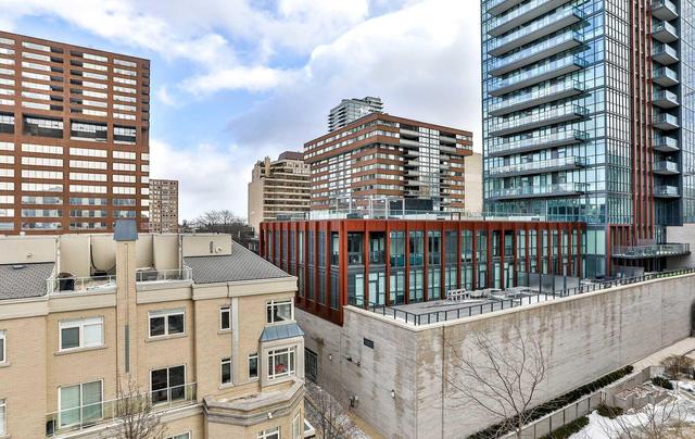 508 - 3 Mcalpine St, Condo with 3 bedrooms, 4 bathrooms and 2 parking in Toronto ON | Image 31