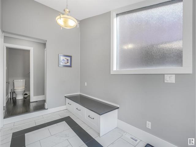 11533 University Av Nw, House detached with 4 bedrooms, 3 bathrooms and null parking in Edmonton AB | Image 29