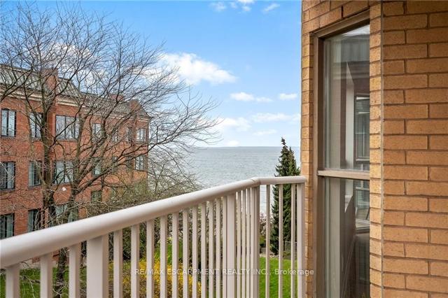 406 - 2210 Lakeshore Rd, Condo with 2 bedrooms, 2 bathrooms and 1 parking in Burlington ON | Image 14