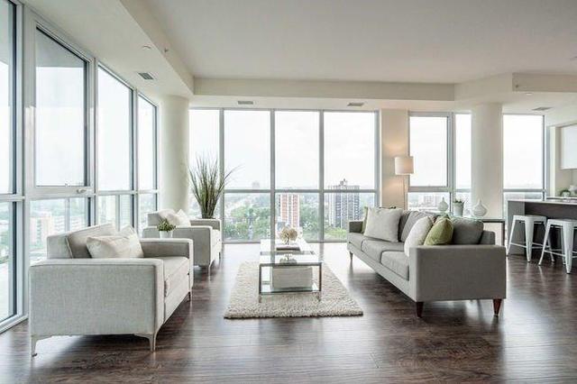 1402 - 8 Ann St, Condo with 2 bedrooms, 3 bathrooms and 2 parking in Mississauga ON | Image 5