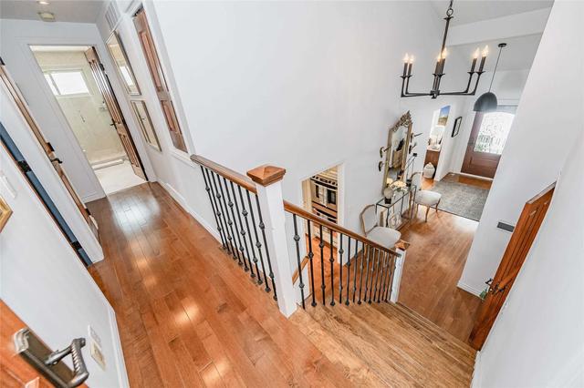 11 Sharon Pl, House detached with 4 bedrooms, 3 bathrooms and 6 parking in Guelph ON | Image 8